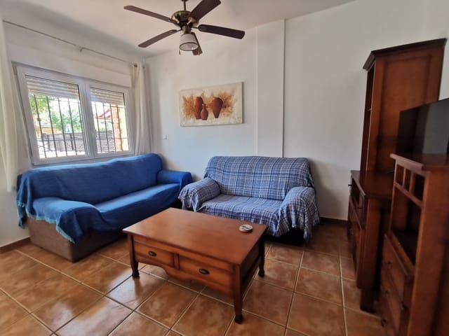 4 bedroom Semi-detached Villa for rent in Pilar de la Horadada - € 1,250 (Ref: 9409172)