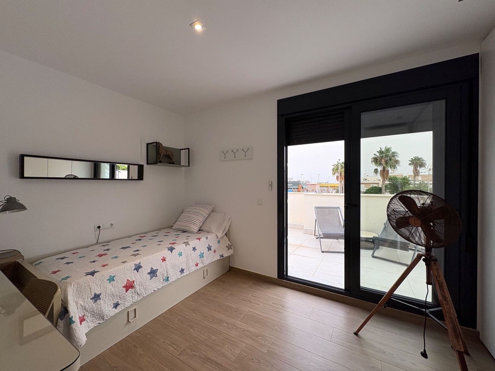 4 camera da letto Villa da affittare in Pilar de la Horadada con piscina garage - 2.350 € (Rif: 9409175)