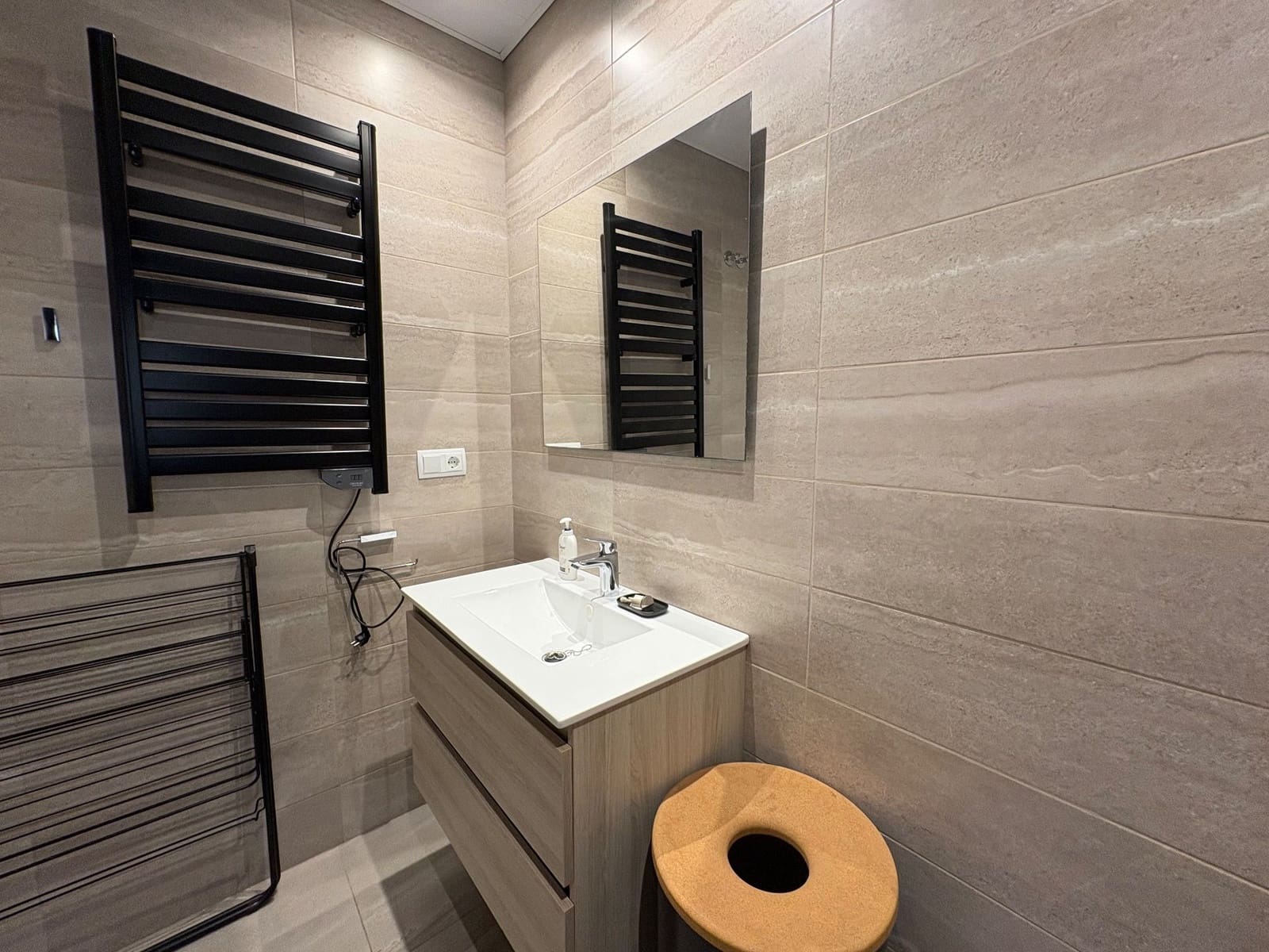 4 camera da letto Villa da affittare in Pilar de la Horadada con piscina garage - 2.350 € (Rif: 9409175)