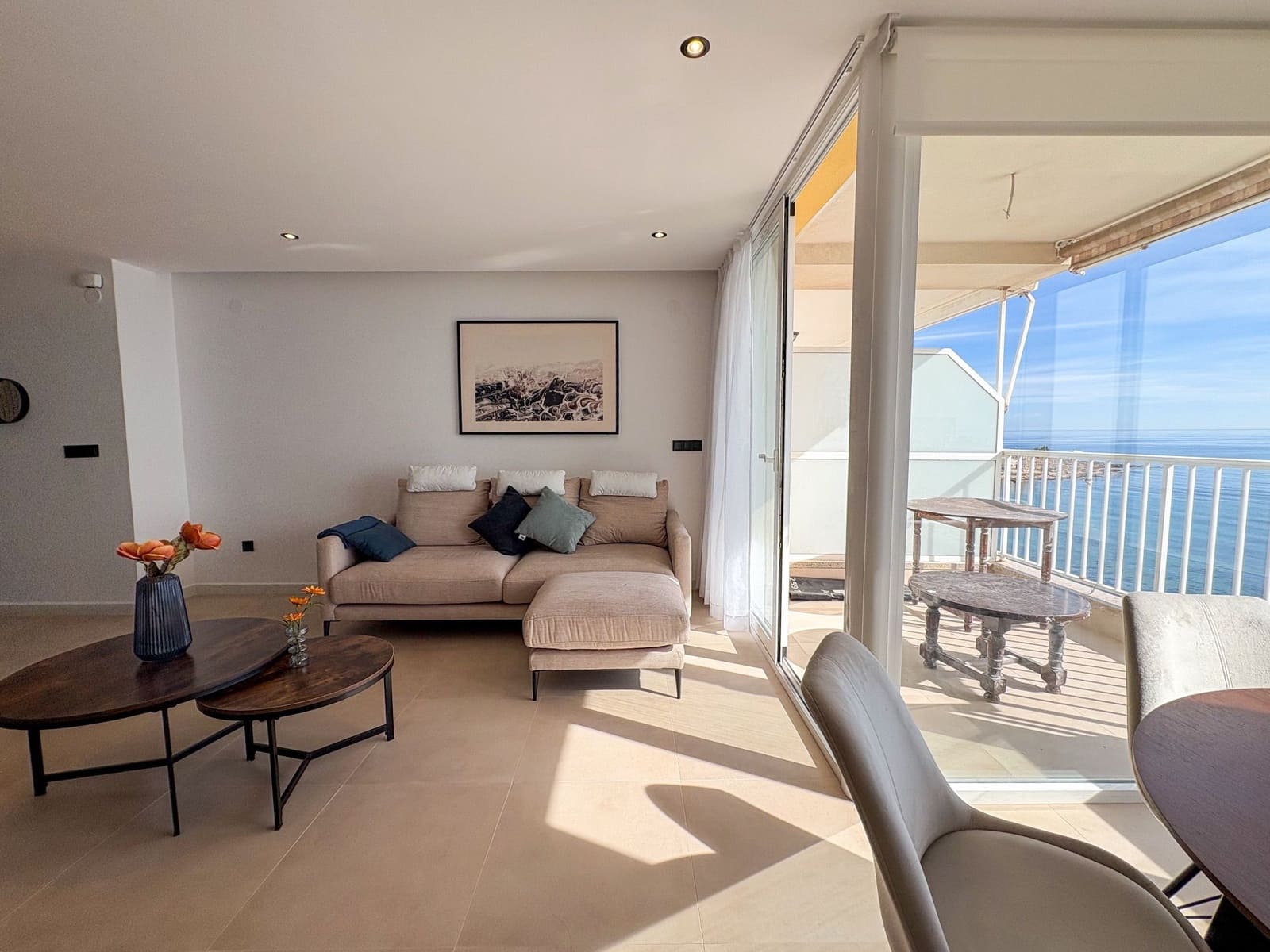 3 soverom Penthouse til leie i Torrevieja med garasje - € 2 000 (Ref: 9409176)