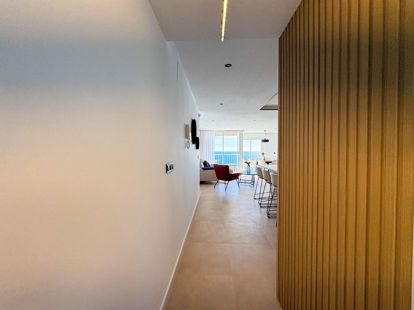 3 soverom Penthouse til leie i Torrevieja med garasje - € 2 000 (Ref: 9409176)