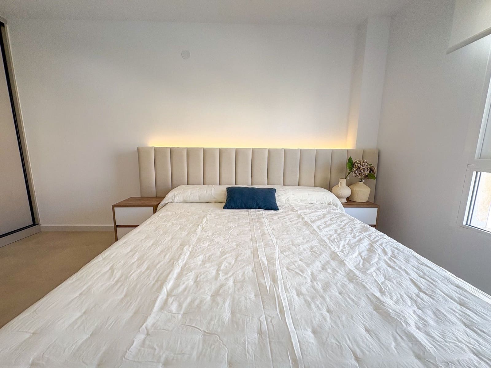 3 soverom Penthouse til leie i Torrevieja med garasje - € 2 000 (Ref: 9409176)