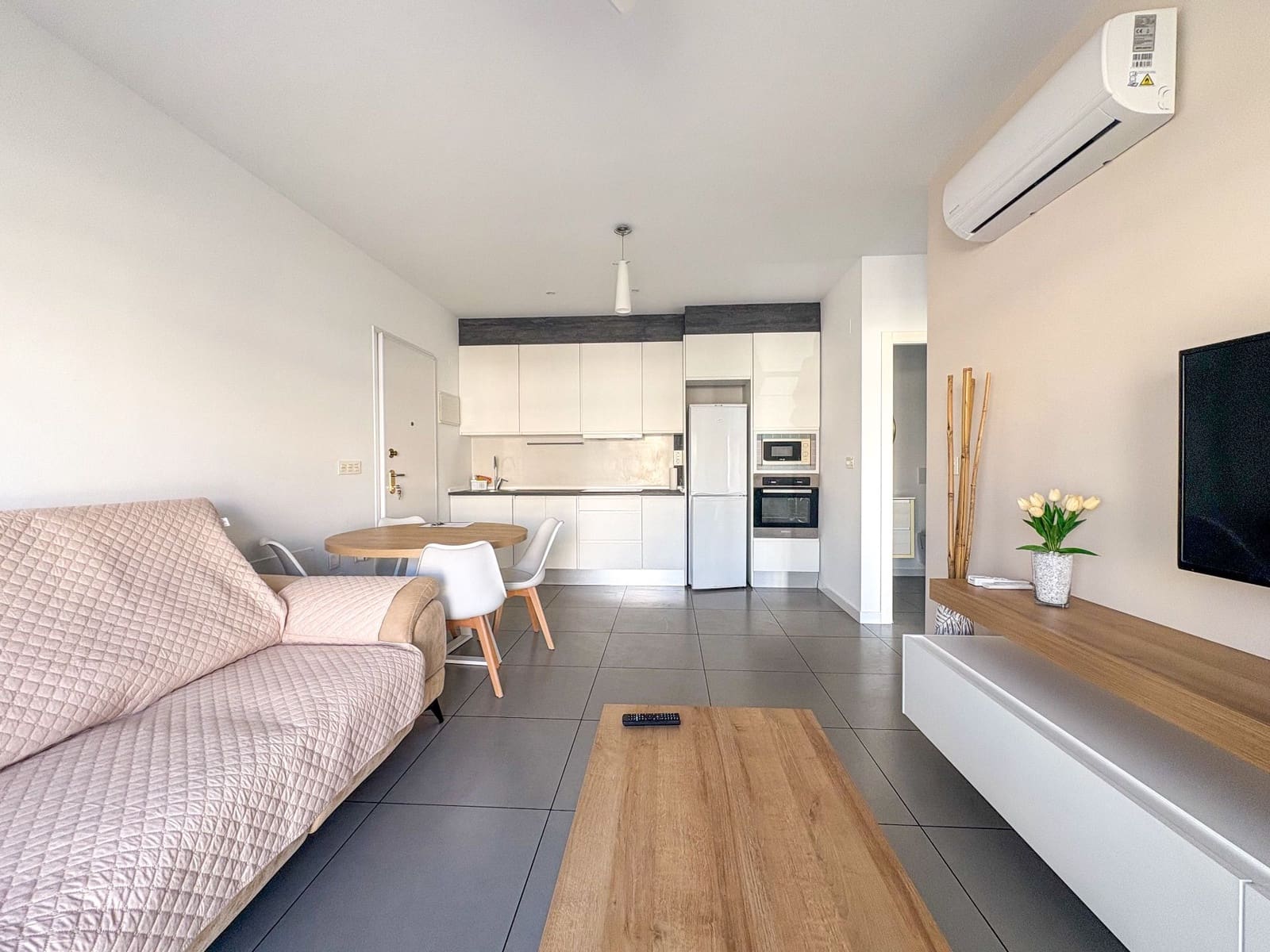 2 sypialnia Penthouse do wynajęcia w Pilar de la Horadada z basenem garażem - 780 € (Ref: 9413584)