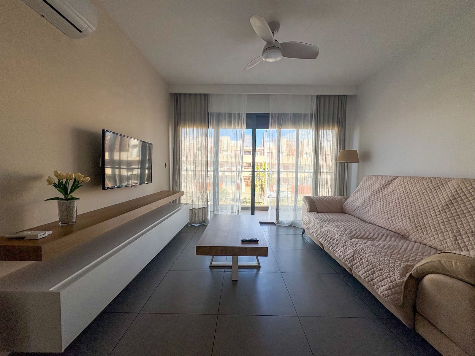 2 sypialnia Penthouse do wynajęcia w Pilar de la Horadada z basenem garażem - 780 € (Ref: 9413584)