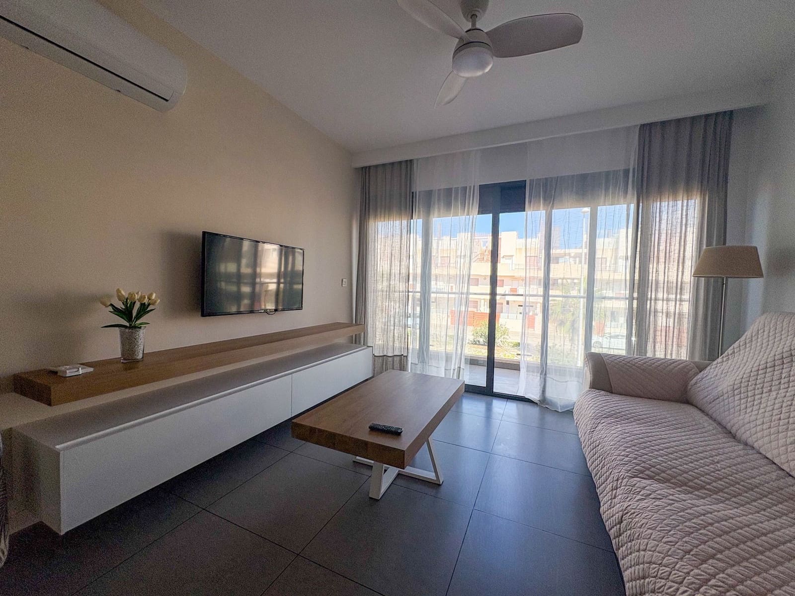 2 sypialnia Penthouse do wynajęcia w Pilar de la Horadada z basenem garażem - 780 € (Ref: 9413584)