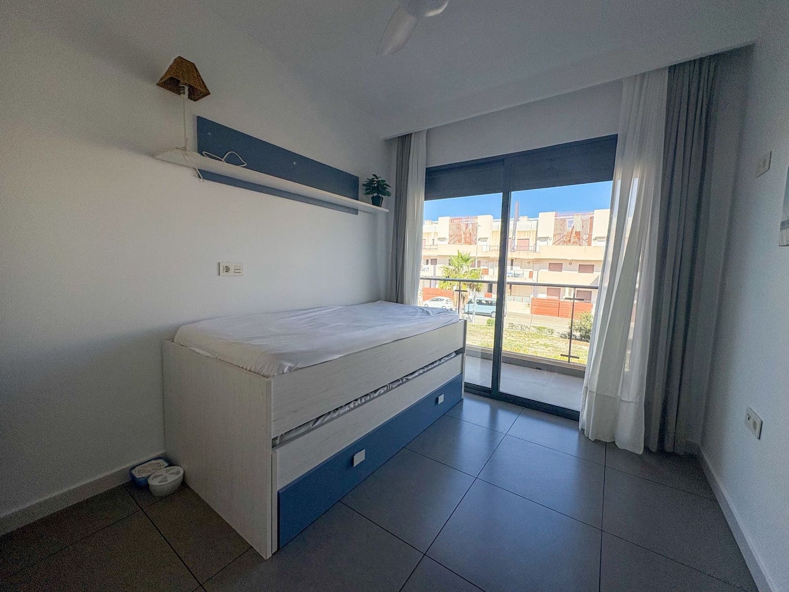 2 sypialnia Penthouse do wynajęcia w Pilar de la Horadada z basenem garażem - 780 € (Ref: 9413584)