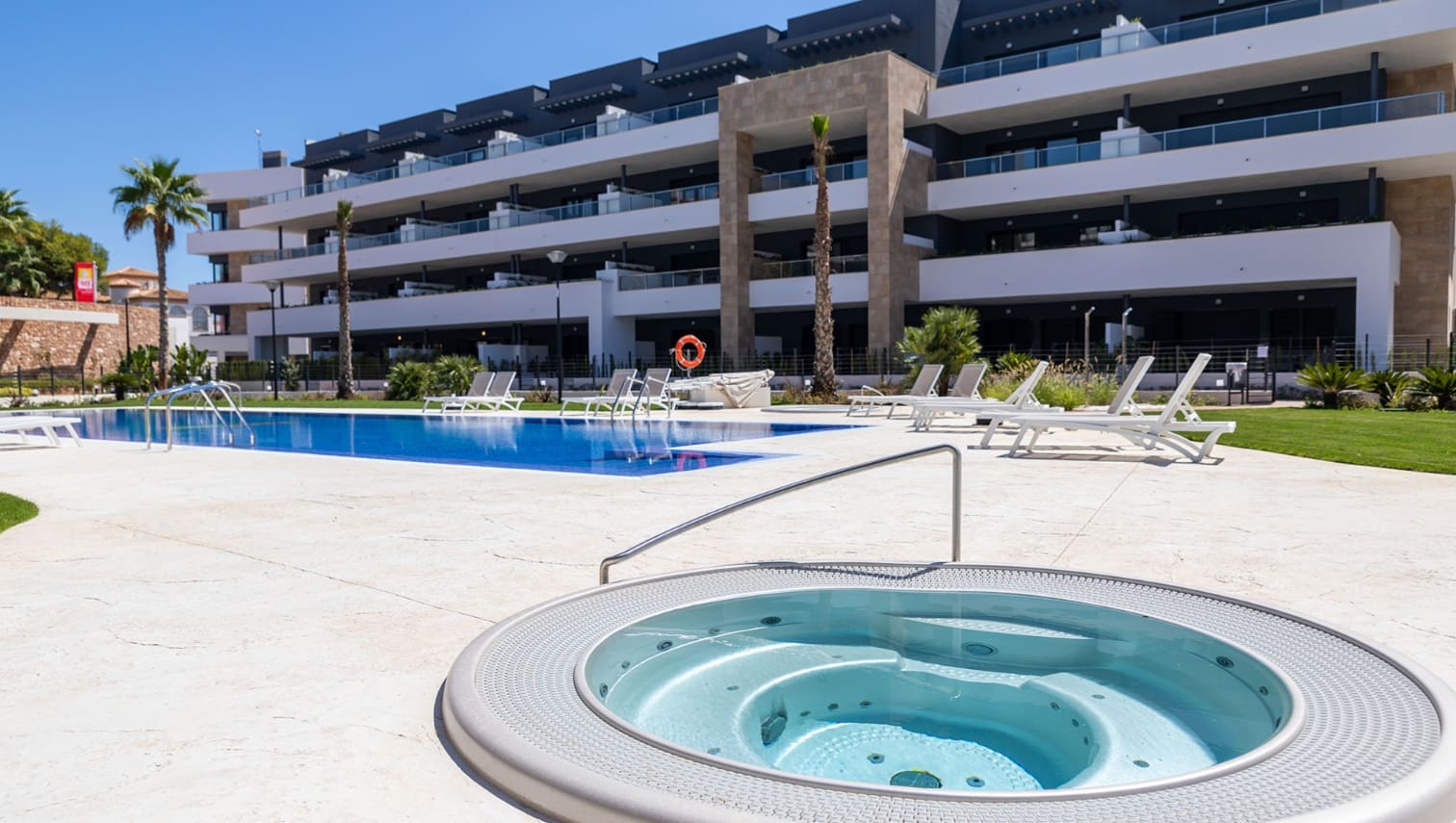 2 bedroom Penthouse for rent in Orihuela Costa with pool garage - € 1,800 (Ref: 9413585)