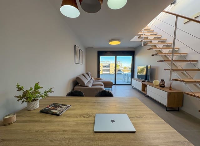 2 soverom Penthouse til leie i Orihuela Costa, Orihuela med svømmebasseng garasje - € 1 800 (Ref: 9413585)