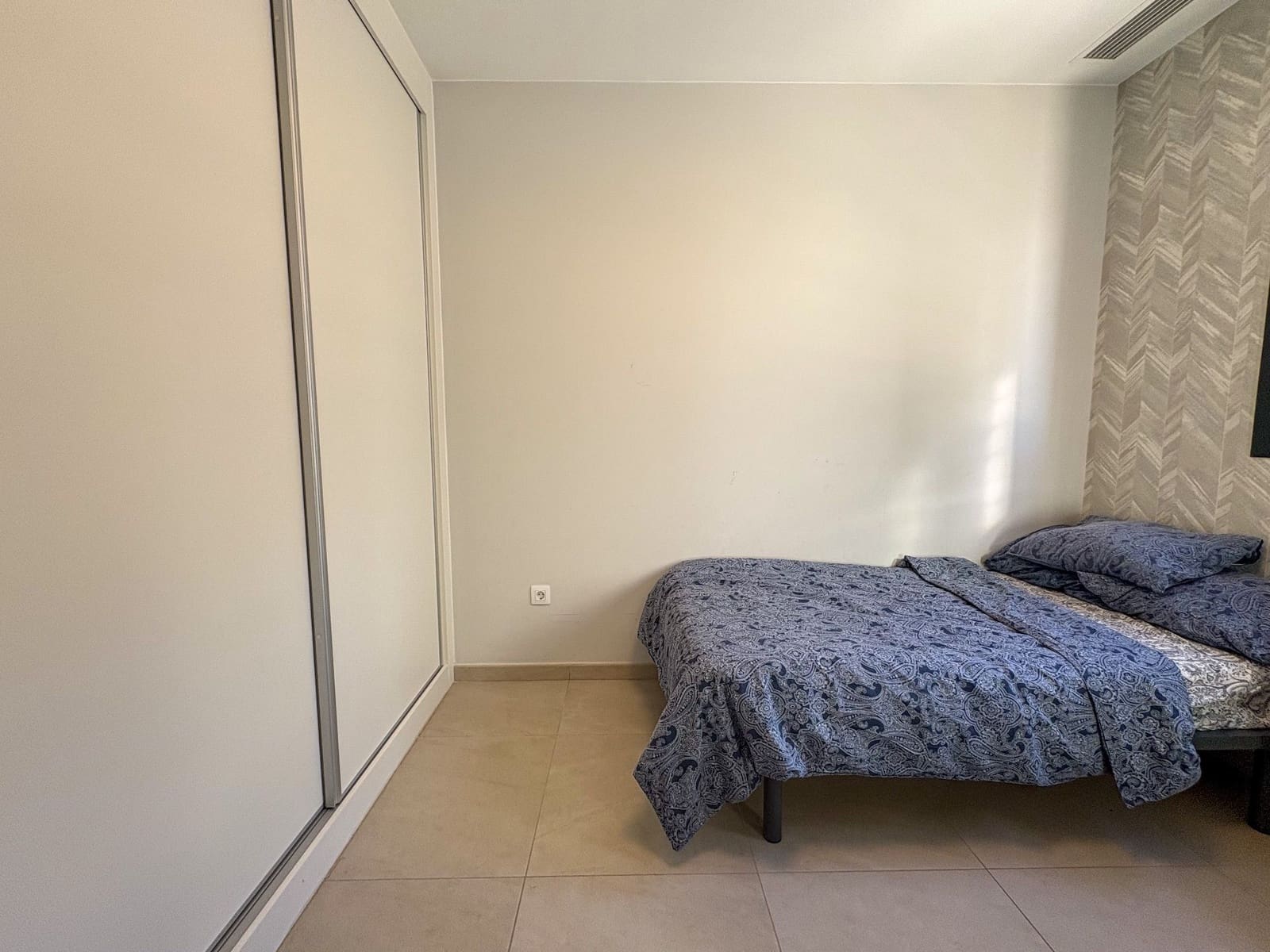 2 bedroom Penthouse for rent in Orihuela Costa with pool garage - € 1,800 (Ref: 9413585)