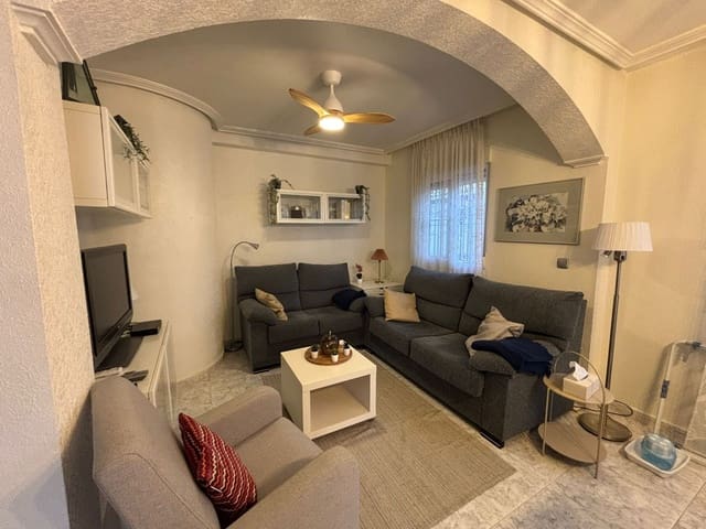 2 makuuhuone Huvila vuokrattavana paikassa Cabo Roig, Orihuela mukana uima-altaan 
autotalli - 1 050 € (Ref: 9413586)