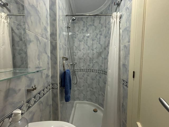 2 makuuhuone Huvila vuokrattavana paikassa Cabo Roig, Orihuela mukana uima-altaan 
autotalli - 1 050 € (Ref: 9413586)