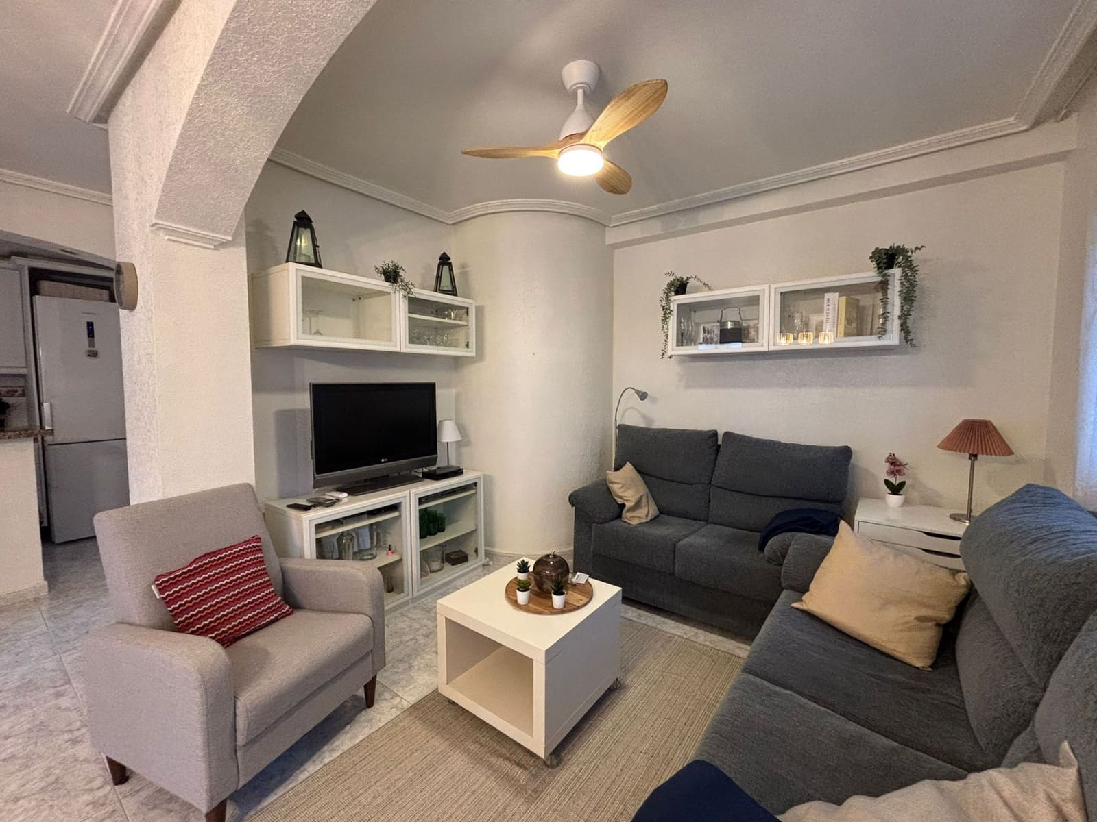 2 makuuhuone Huvila vuokrattavana paikassa Cabo Roig mukana uima-altaan 
autotalli - 1 050 € (Ref: 9413586)