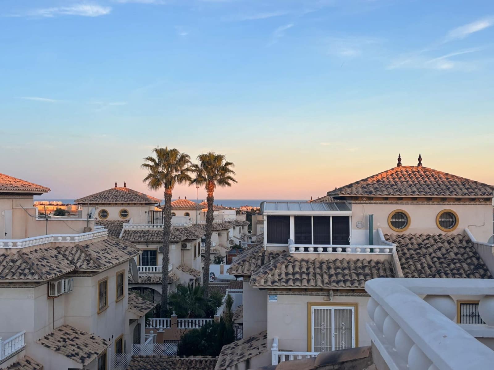 2 makuuhuone Huvila vuokrattavana paikassa Cabo Roig mukana uima-altaan 
autotalli - 1 050 € (Ref: 9413586)