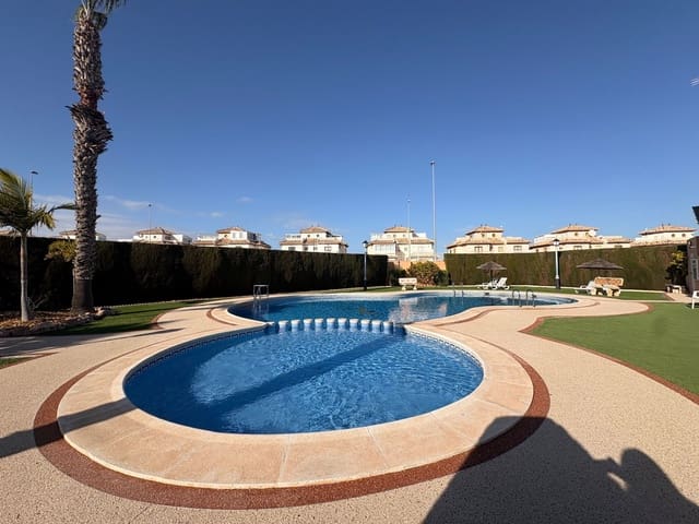 2 quarto Moradia para arrendar em Cabo Roig, Orihuela com piscina garagem - 1 050 € (Ref: 9413586)