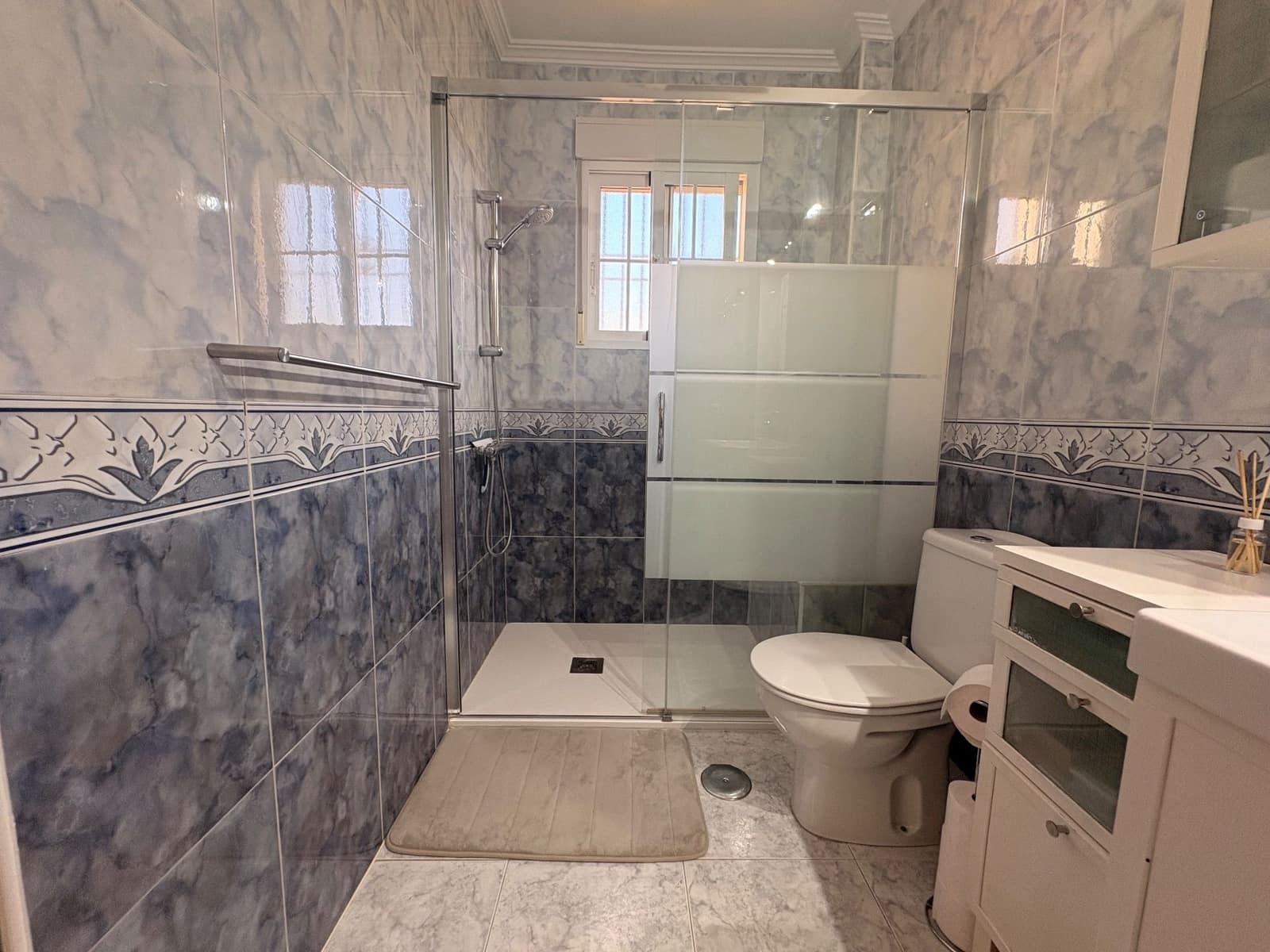 2 makuuhuone Huvila vuokrattavana paikassa Cabo Roig mukana uima-altaan 
autotalli - 1 050 € (Ref: 9413586)