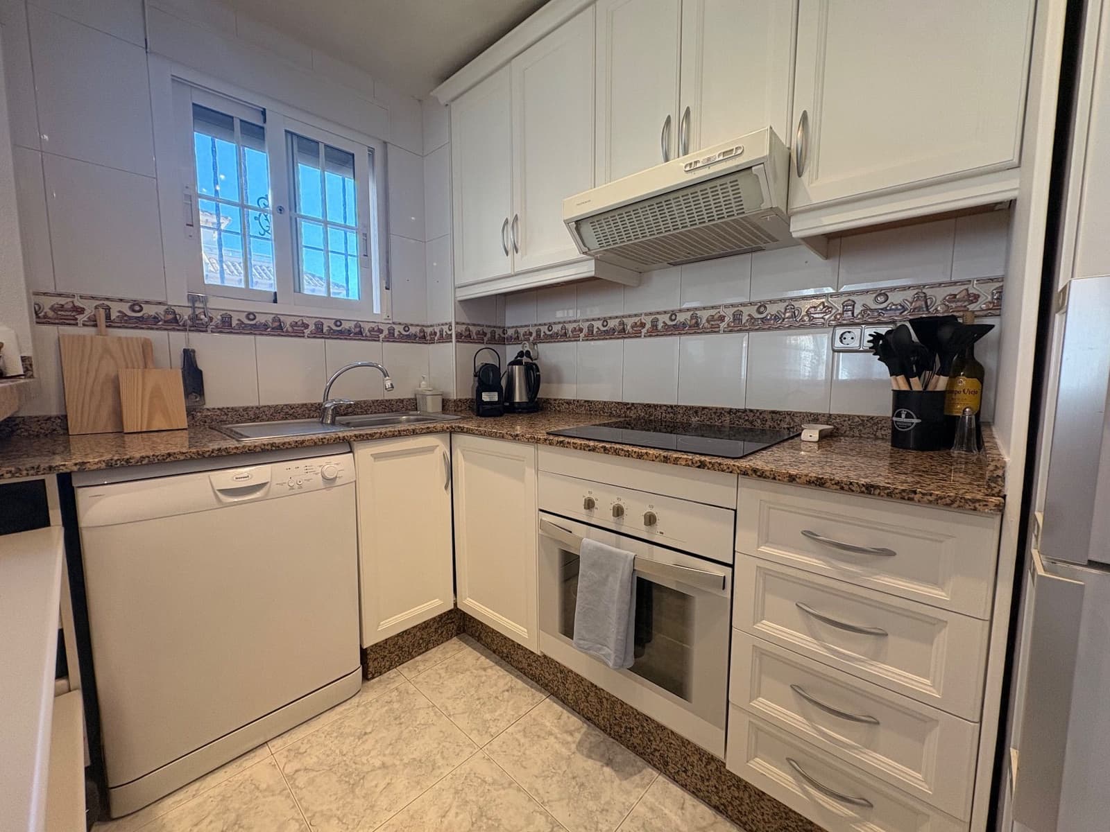 2 makuuhuone Huvila vuokrattavana paikassa Cabo Roig mukana uima-altaan 
autotalli - 1 050 € (Ref: 9413586)