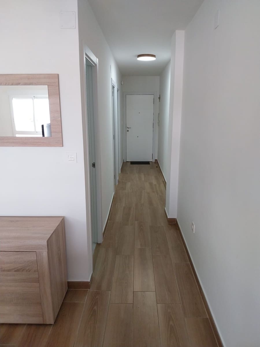 3 sypialnia Mieszkanie do wynajęcia w Torrevieja z basenem - 1 200 € (Ref: 9415398)