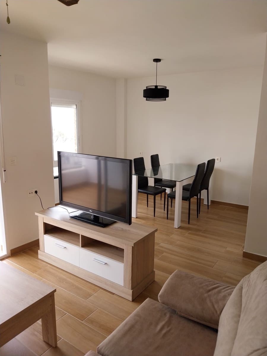 3 sypialnia Mieszkanie do wynajęcia w Torrevieja z basenem - 1 200 € (Ref: 9415398)