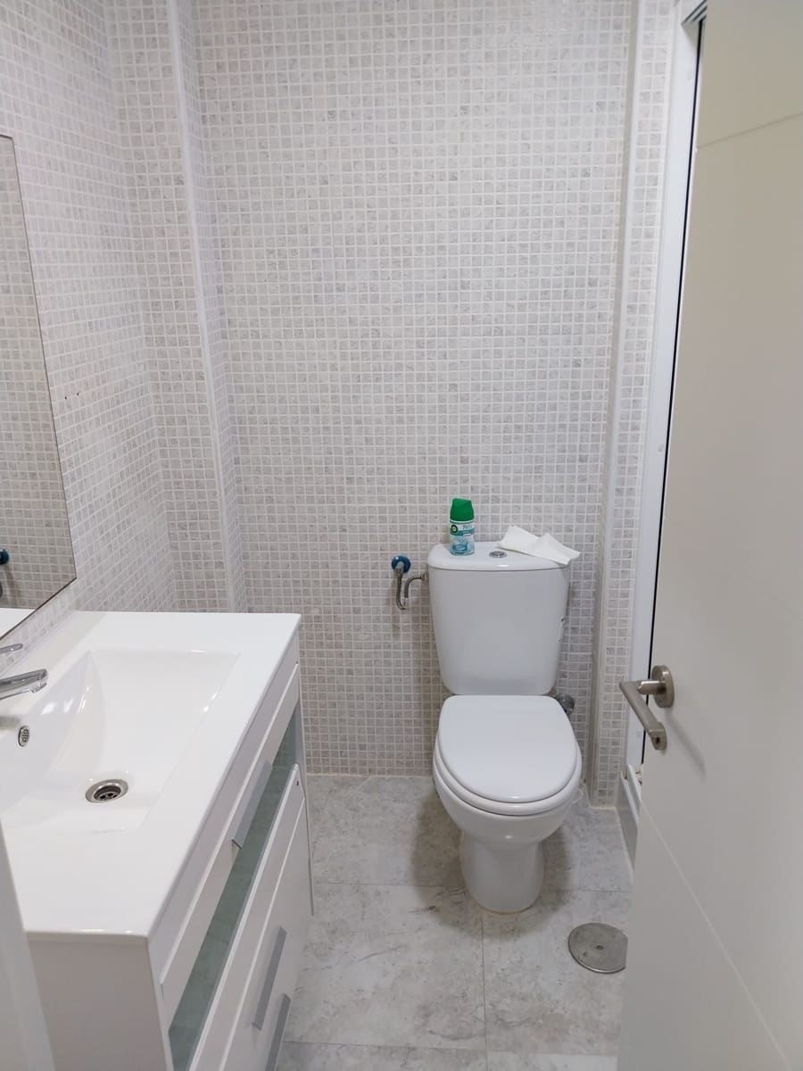 3 sypialnia Mieszkanie do wynajęcia w Torrevieja z basenem - 1 200 € (Ref: 9415398)