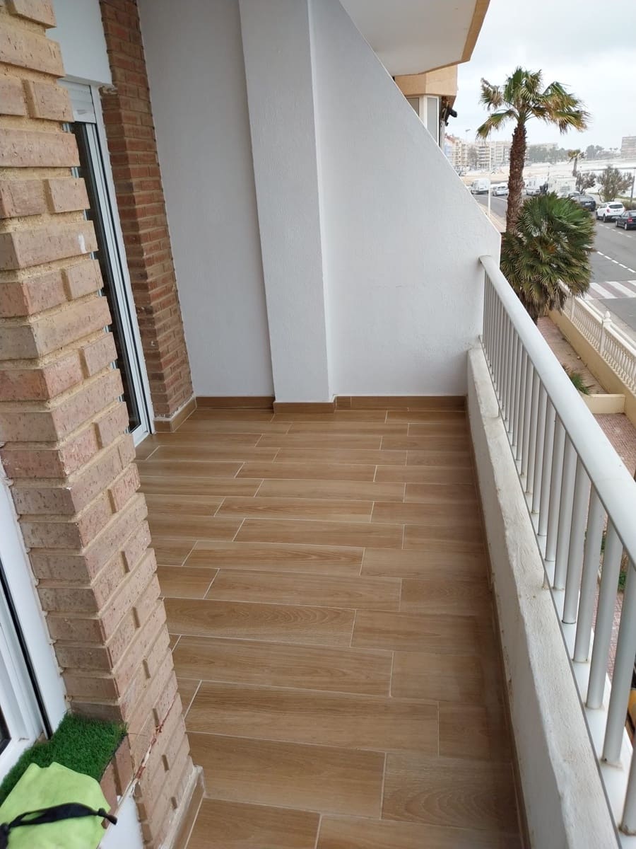 3 sypialnia Mieszkanie do wynajęcia w Torrevieja z basenem - 1 200 € (Ref: 9415398)