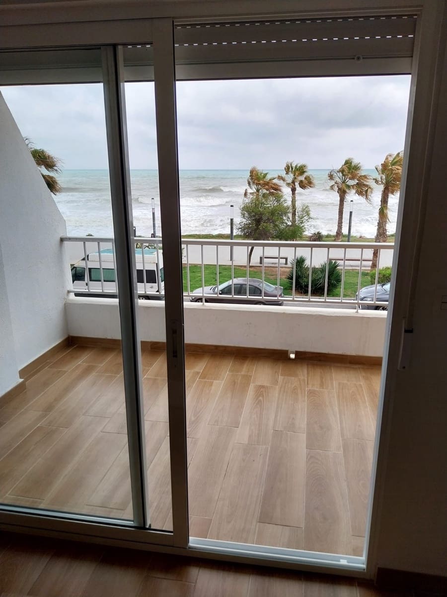 3 sypialnia Mieszkanie do wynajęcia w Torrevieja z basenem - 1 200 € (Ref: 9415398)