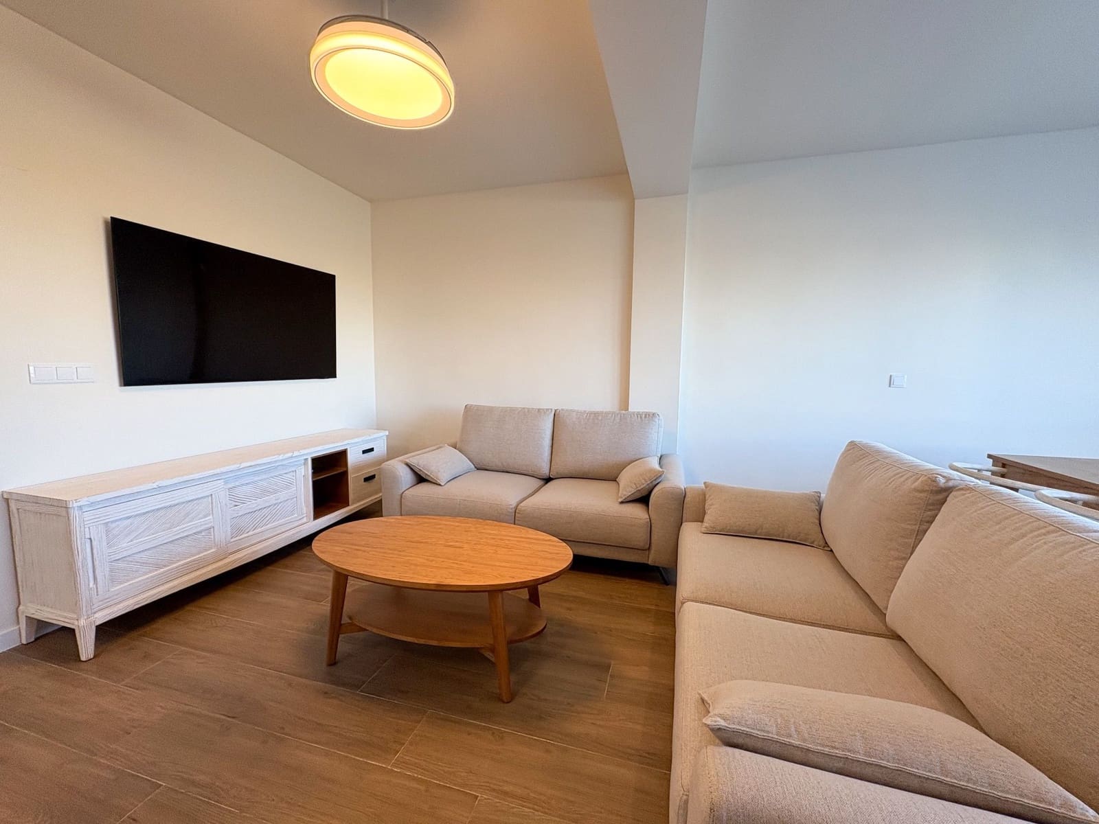 2 soverom Leilighet til leie i Torrevieja - € 850 (Ref: 9418946)