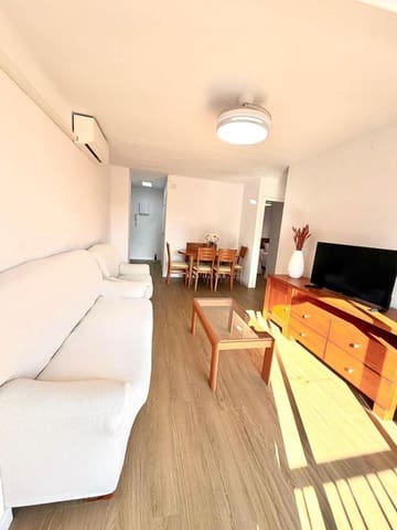 2 soveværelse Lejlighed til leje i Torrevieja med swimmingpool garage - € 850 (Ref: 9421837)