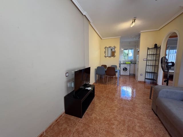 2 slaapkamer Bungalow te huur in Algorfa met zwembad garage - € 650 (Ref: 9424265)