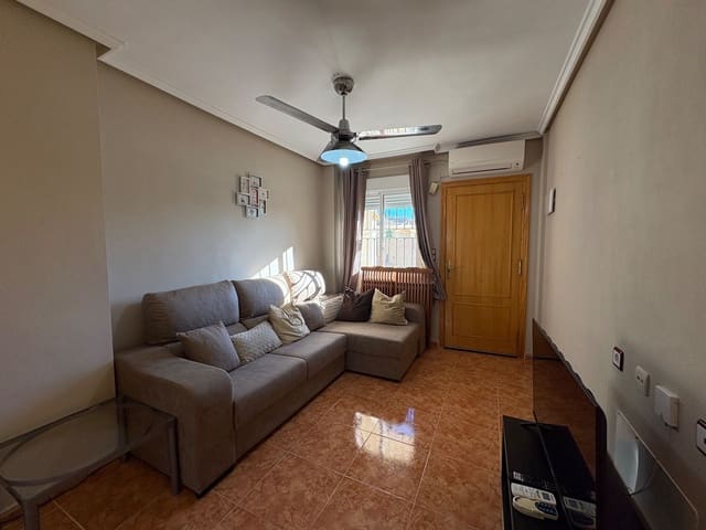 2 slaapkamer Bungalow te huur in Algorfa met zwembad garage - € 650 (Ref: 9424265)