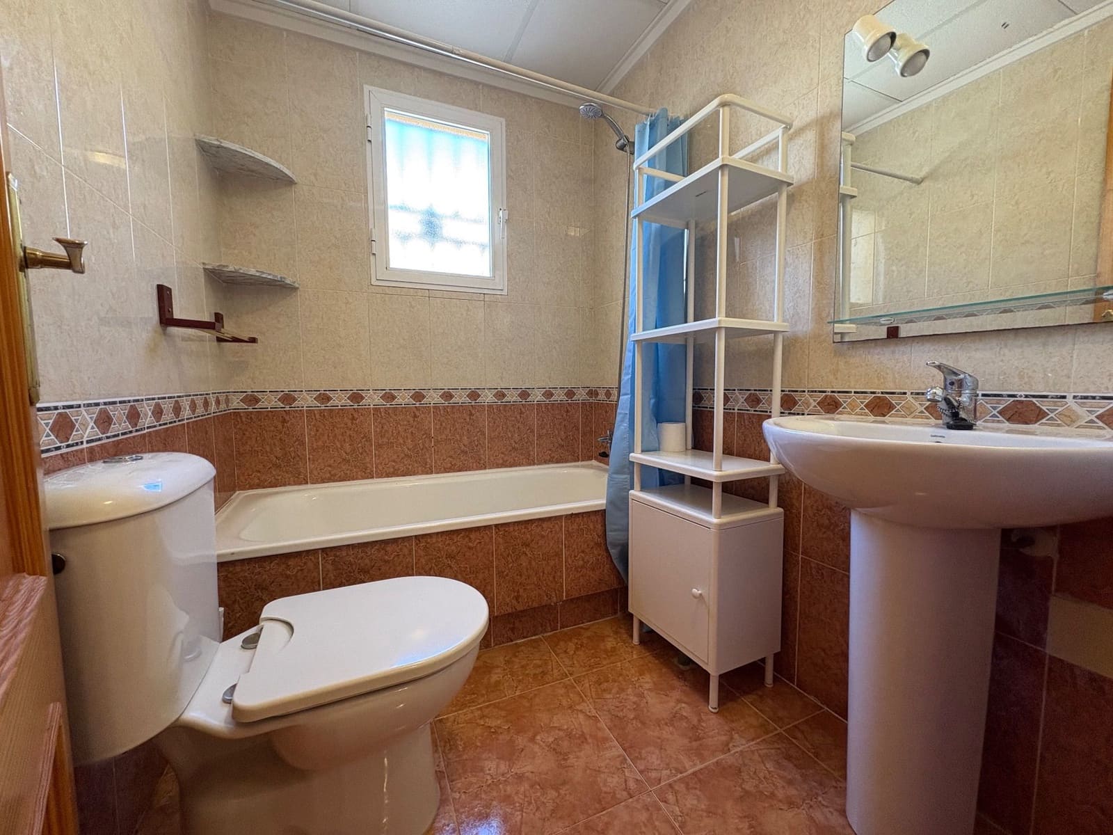 2 bedroom Bungalow for rent in Algorfa with pool garage - € 650 (Ref: 9424265)