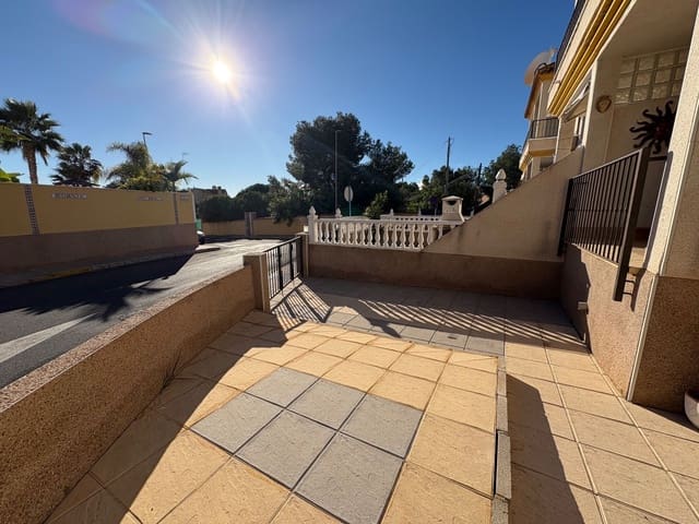 2 slaapkamer Bungalow te huur in Algorfa met zwembad garage - € 650 (Ref: 9424265)