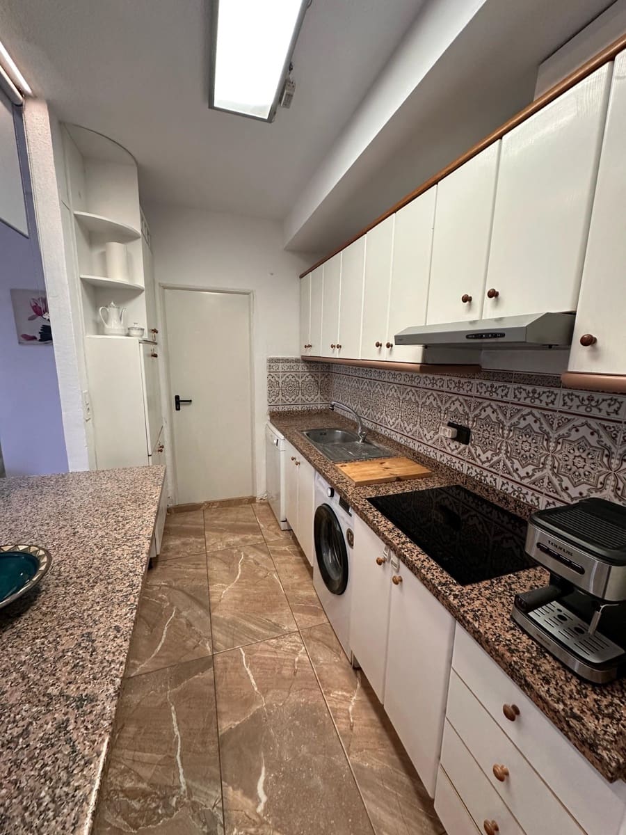 3 quarto Moradia para arrendar em Orihuela Costa com piscina garagem - 900 € (Ref: 9430767)