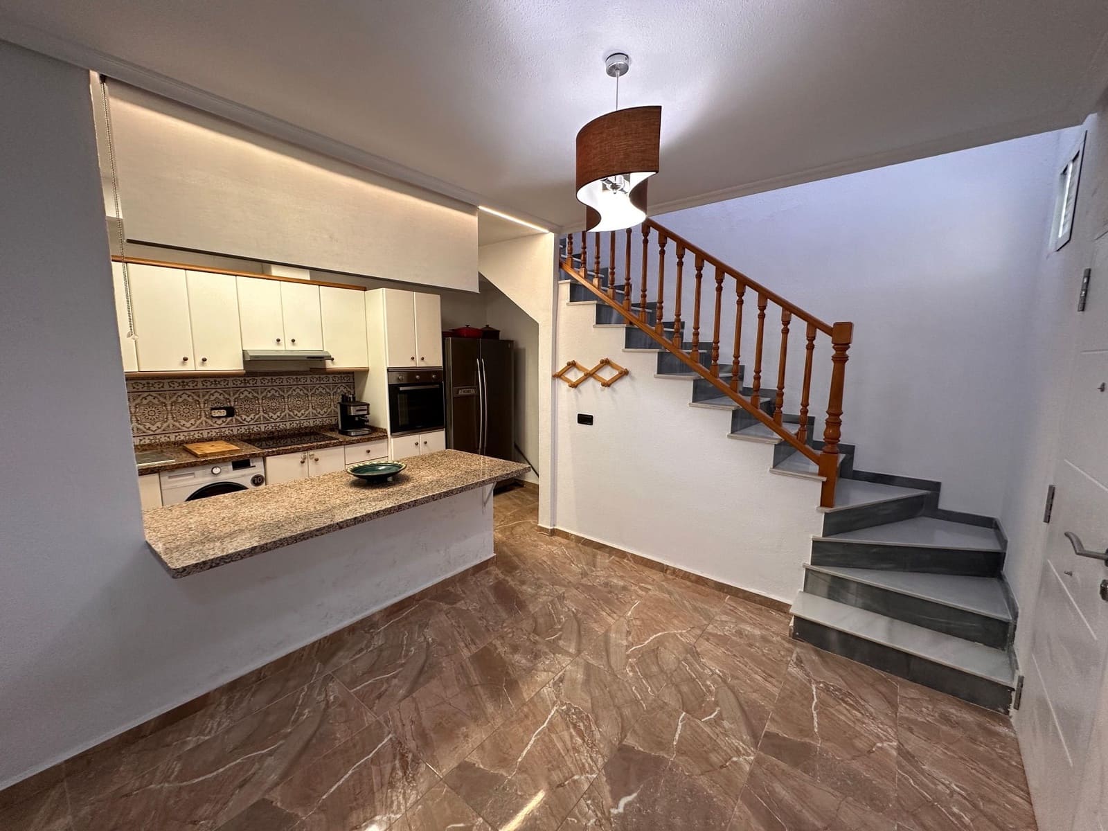 3 quarto Moradia para arrendar em Orihuela Costa com piscina garagem - 900 € (Ref: 9430767)