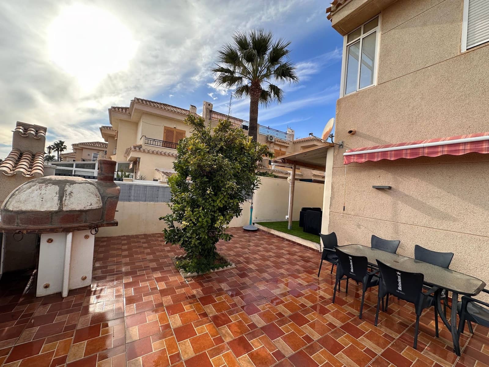 3 quarto Moradia para arrendar em Orihuela Costa com piscina garagem - 900 € (Ref: 9430767)