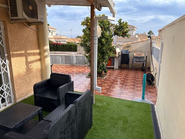 3 soverom Villa til leie i Orihuela Costa, Orihuela med svømmebasseng garasje - € 900 (Ref: 9430767)