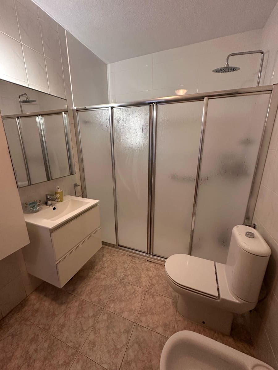 3 quarto Moradia para arrendar em Orihuela Costa com piscina garagem - 900 € (Ref: 9430767)