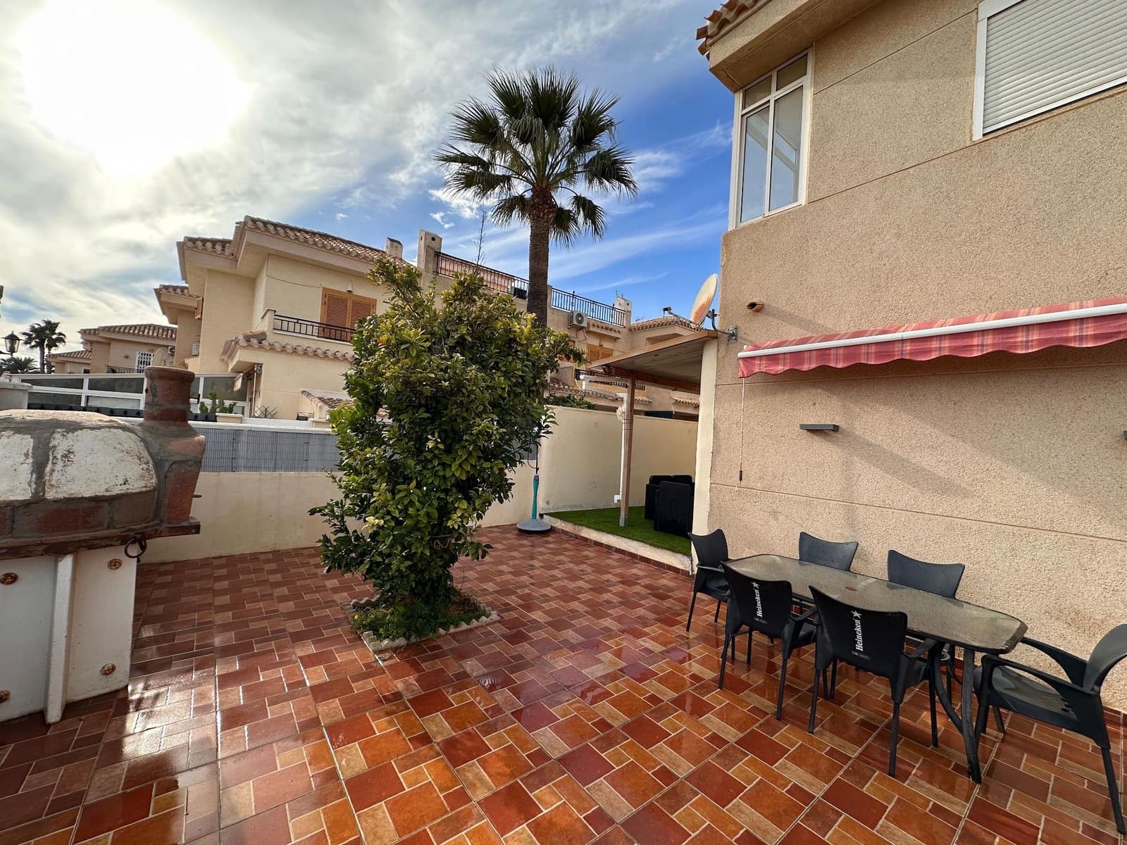 3 quarto Moradia para arrendar em Orihuela Costa com piscina garagem - 900 € (Ref: 9430767)