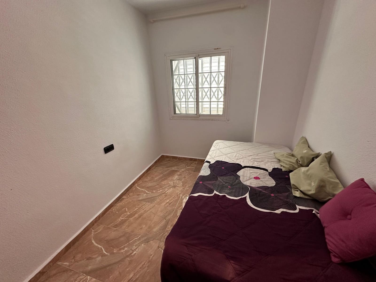 3 quarto Moradia para arrendar em Orihuela Costa com piscina garagem - 900 € (Ref: 9430767)