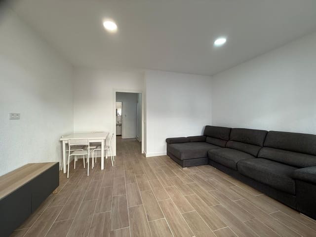 1 sypialnia Dom do wynajęcia w Torrevieja - 700 € (Ref: 9430768)