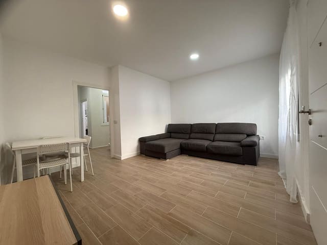 1 sypialnia Dom do wynajęcia w Torrevieja - 700 € (Ref: 9430768)