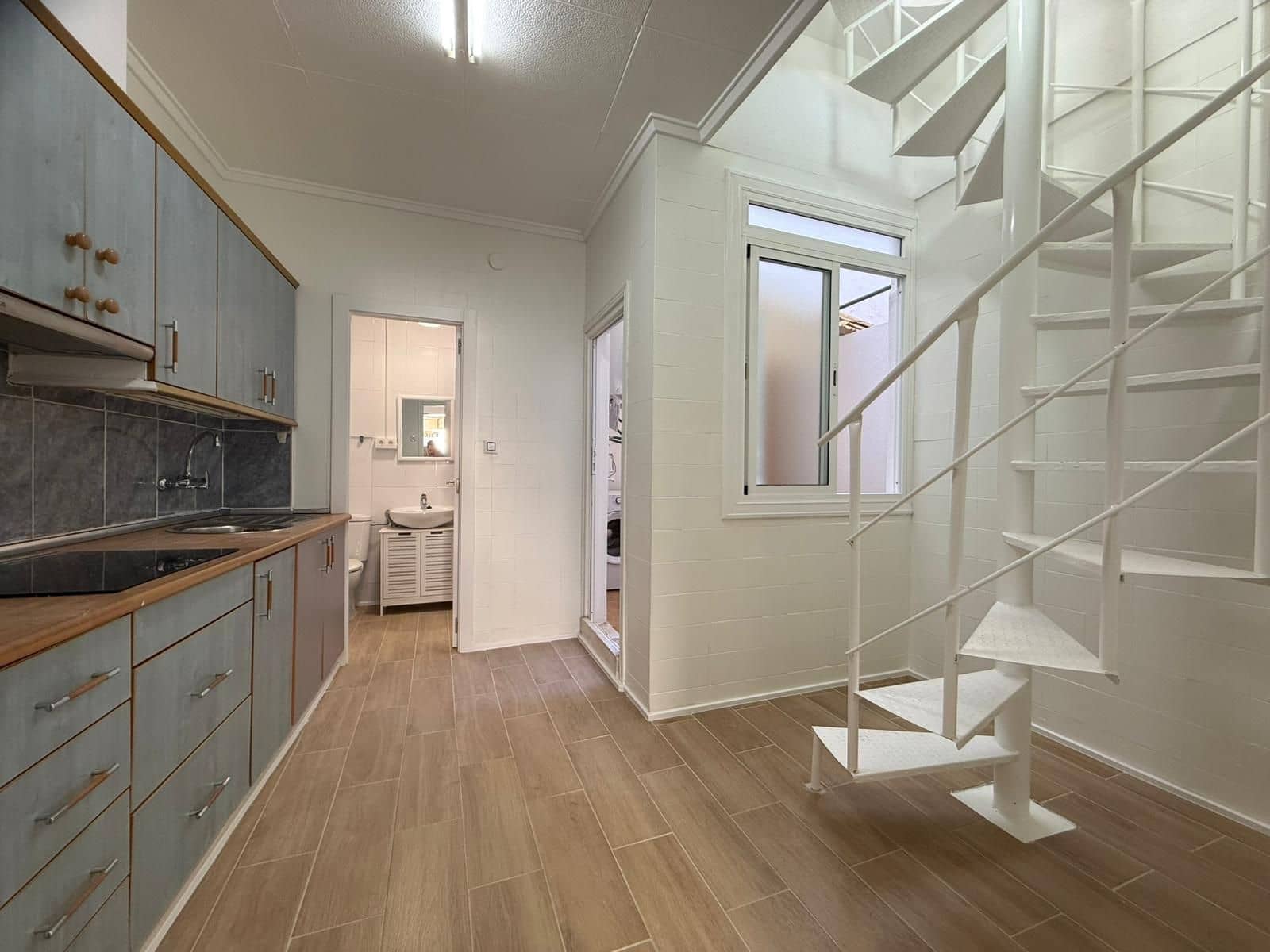 1 quarto Casa em Banda para arrendar em Torrevieja - 700 € (Ref: 9430768)