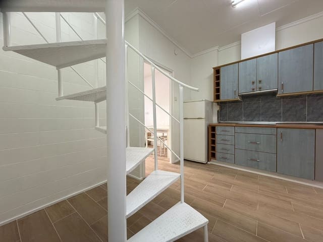 1 sypialnia Dom do wynajęcia w Torrevieja - 700 € (Ref: 9430768)