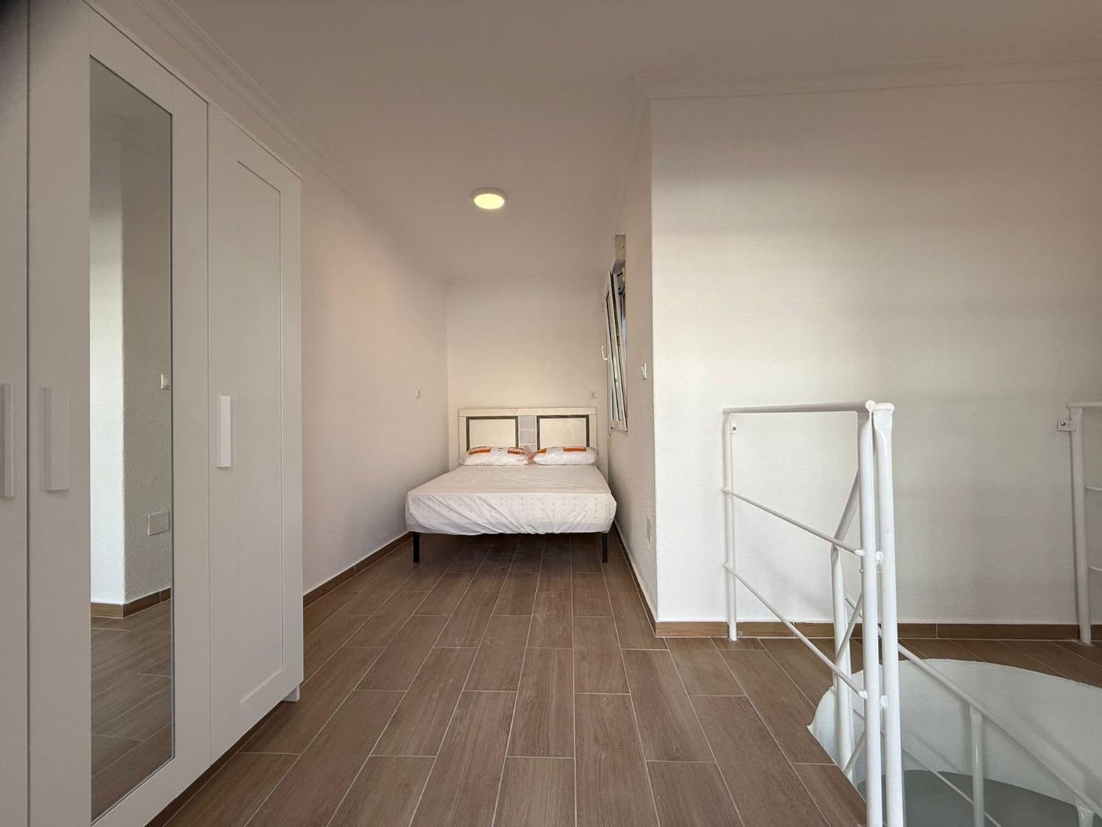 1 quarto Casa em Banda para arrendar em Torrevieja - 700 € (Ref: 9430768)