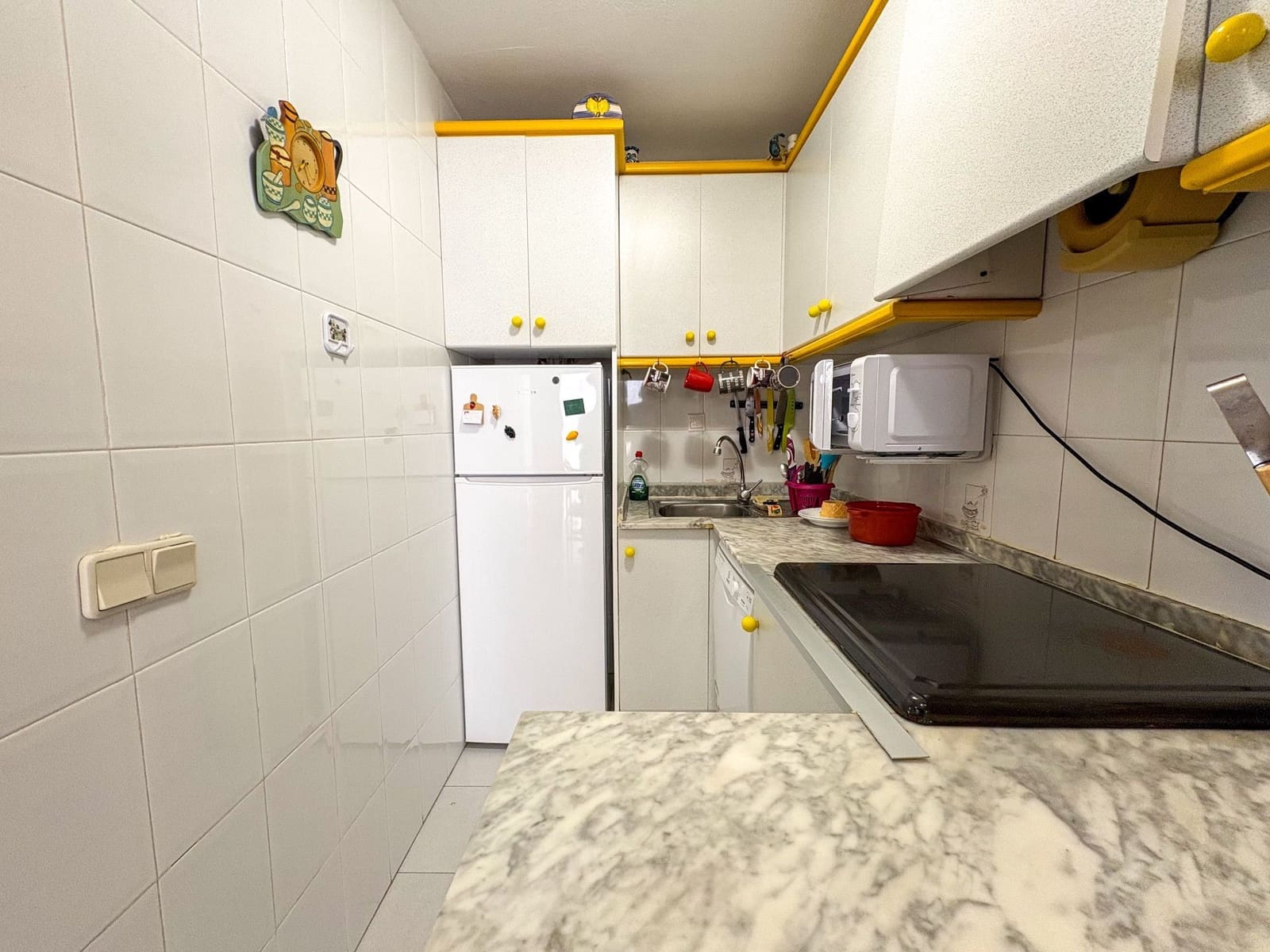 2 soveværelse Semi-Rækkehus til leje i Torrevieja med swimmingpool - € 700 (Ref: 9433030)