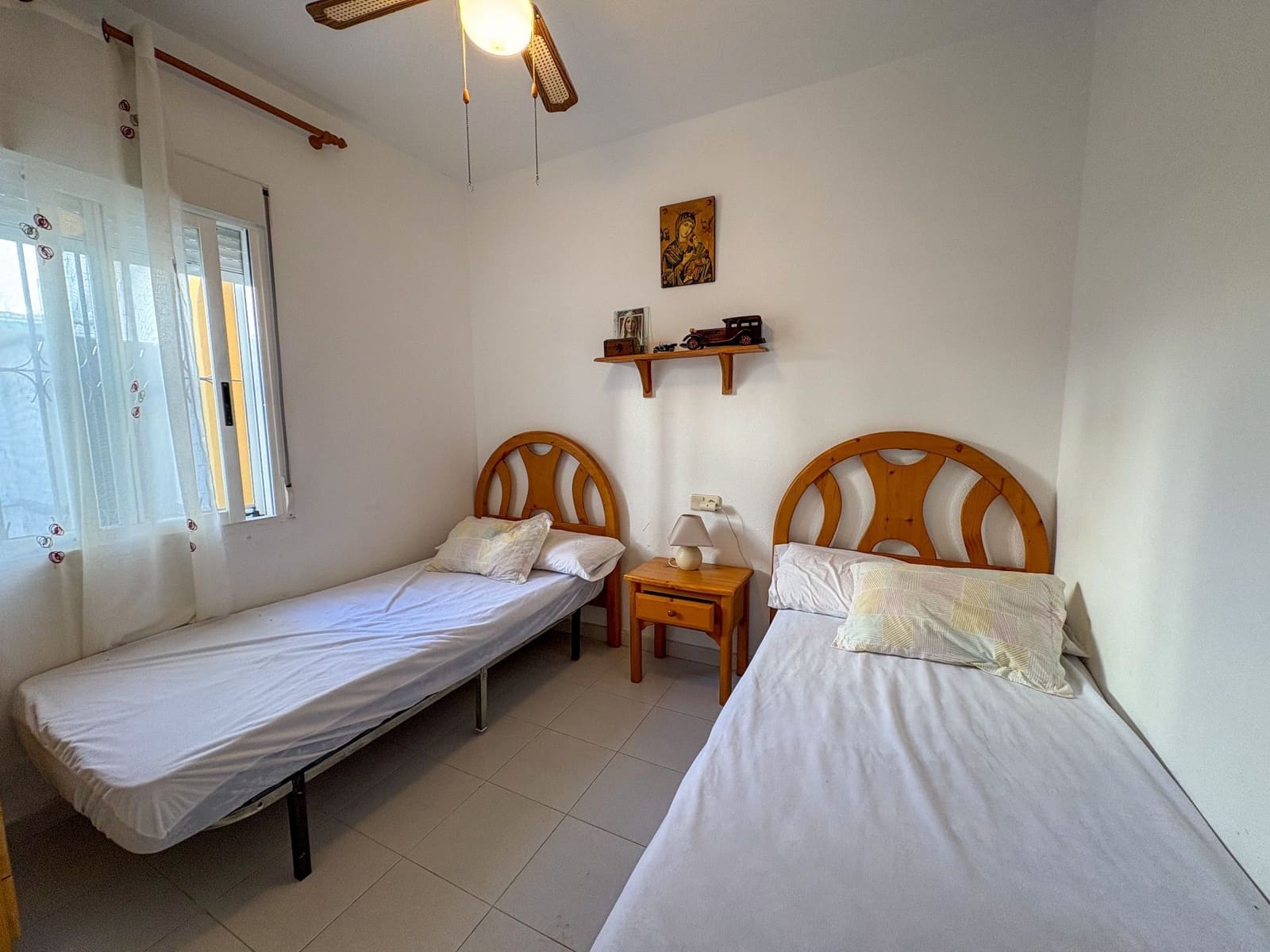 2 soveværelse Semi-Rækkehus til leje i Torrevieja med swimmingpool - € 700 (Ref: 9433030)