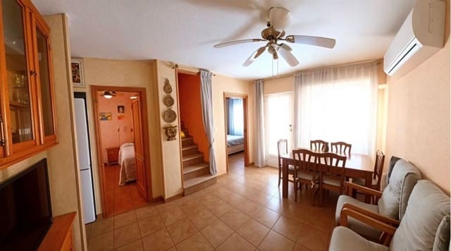 4 sypialnia Dom blizniak do wynajęcia w Torrevieja z basenem garażem - 970 € (Ref: 9439448)