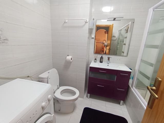 1 makuuhuone Asunto vuokrattavana paikassa Torrevieja mukana 
autotalli - 600 € (Ref: 9445761)