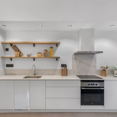 1 quarto Apartamento para arrendar em Torrevieja - 850 € (Ref: 9448576)