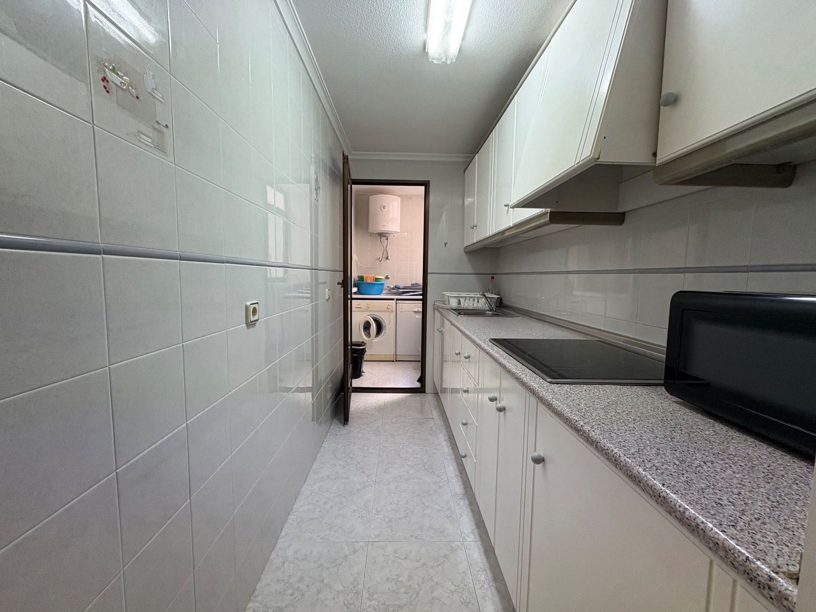 2 bedroom Flat for rent in Guardamar del Segura with pool - € 750 (Ref: 9451597)