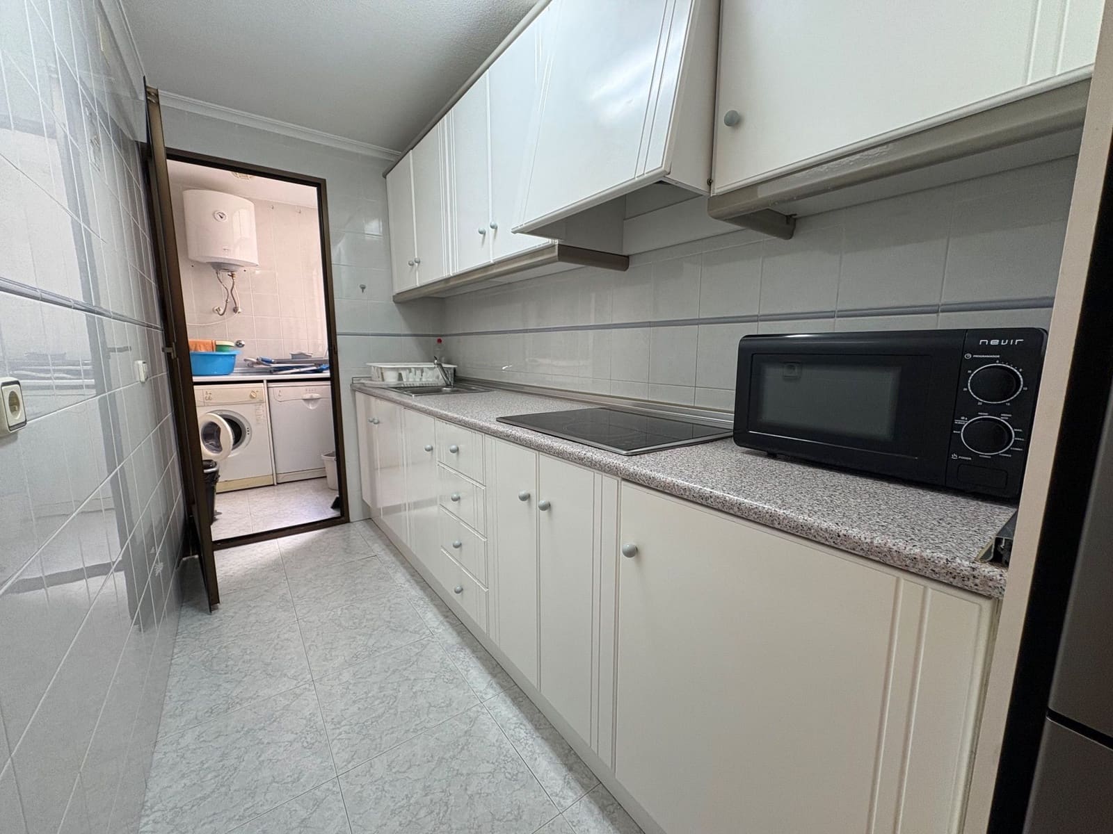 2 bedroom Flat for rent in Guardamar del Segura with pool - € 750 (Ref: 9451597)